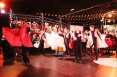 le Bal Marionnettique 110 * 5184 x 3456 * (9.14MB)